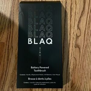 NIB Blaq battery toothbrush
